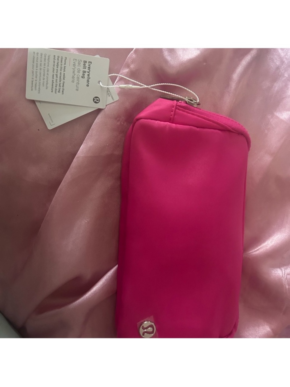 FAKE BAGS do not purchase this listing this person has fake items I reported